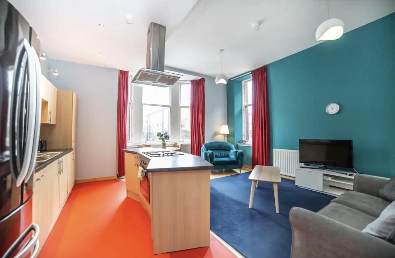 Renfield Apartment, Bright And Spacious Apartment *
