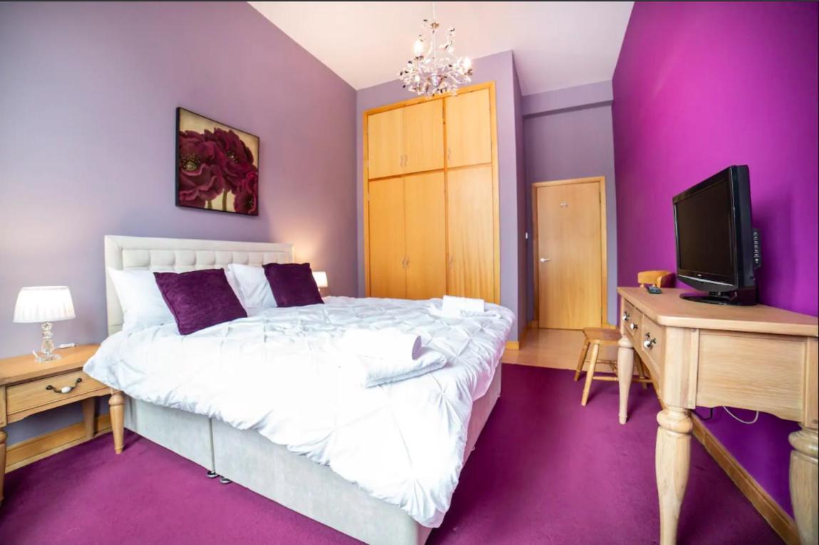 Renfield Apartment, Bright And Spacious Apartment *