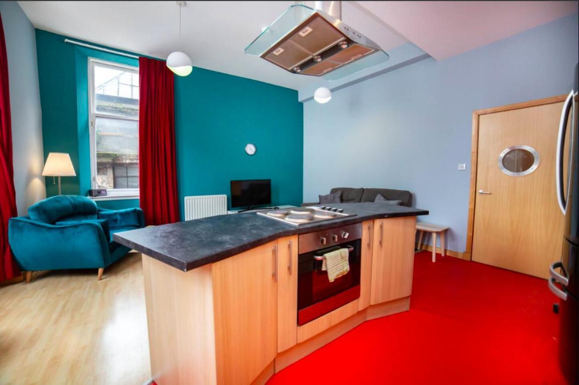 Renfield Apartment, Bright And Spacious *
